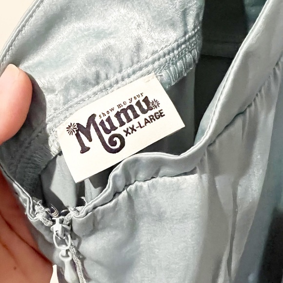 NWT show me your Mumu Forever Cowl Maxi dress Silver
Sage Sheen size XXL - Picture 16 of 16